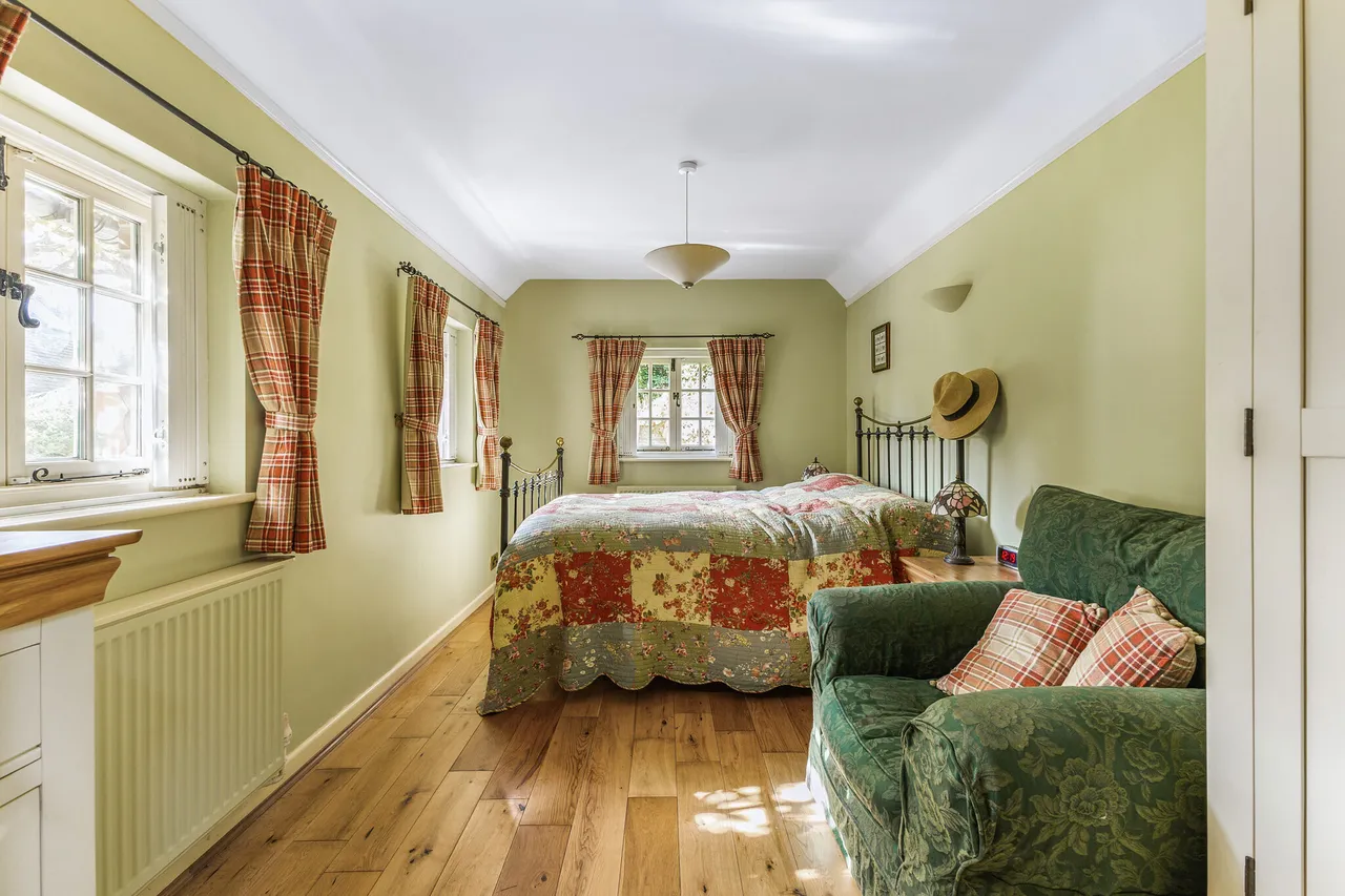 Well Lane, Bentworth, GU34, photo 8