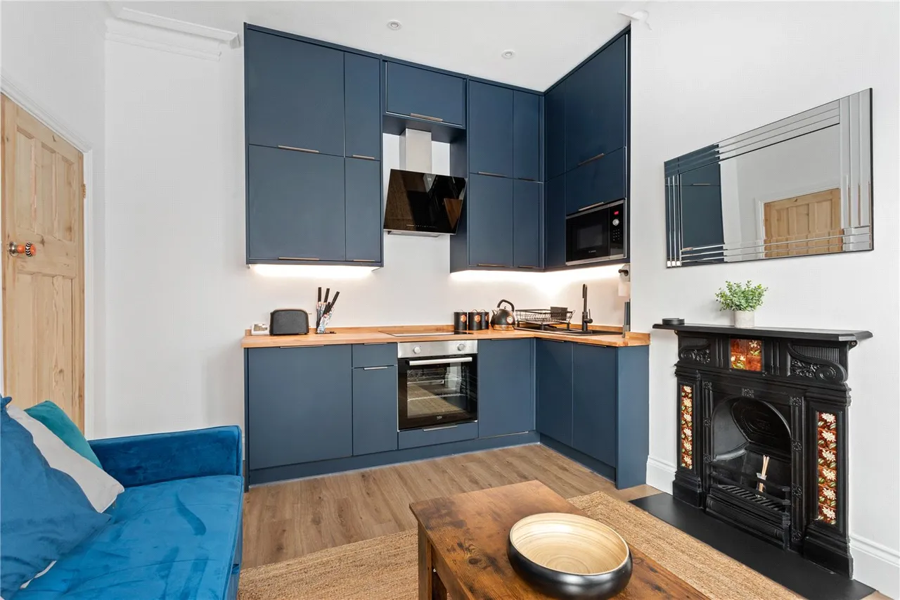 Byton Road, London, SW17, photo 3