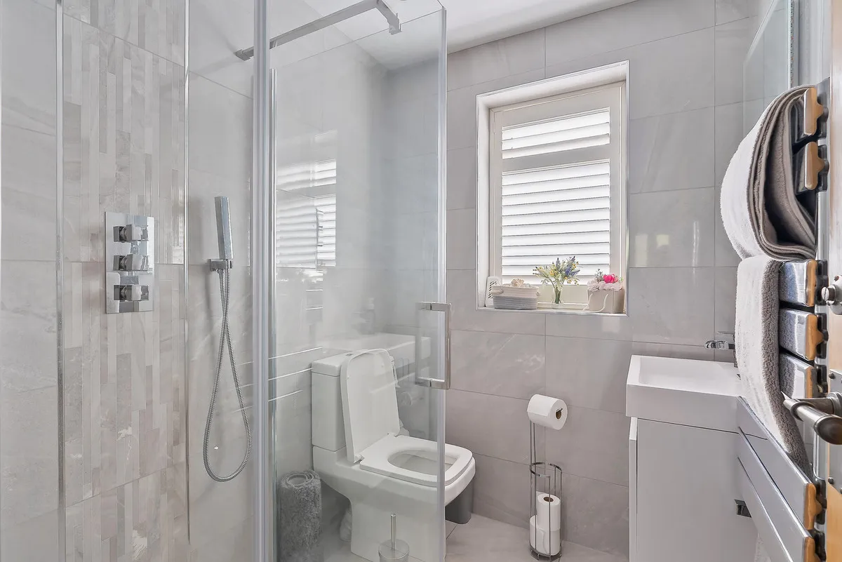 Sunbury-on-thames, TW16, photo 7