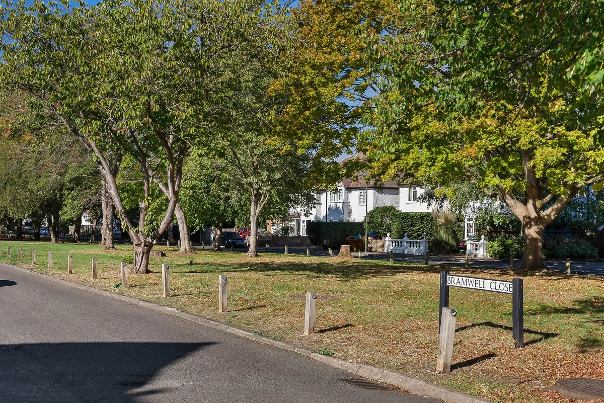 Sunbury-on-thames, TW16, photo 29