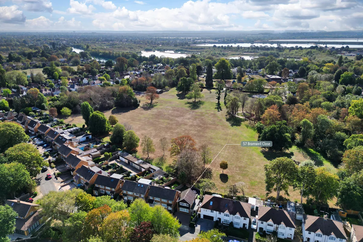 Sunbury-on-thames, TW16, photo 30