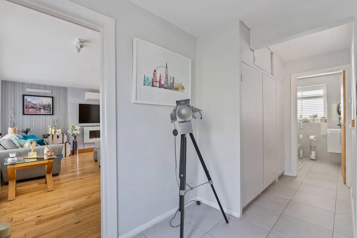 Sunbury-on-thames, TW16, photo 17