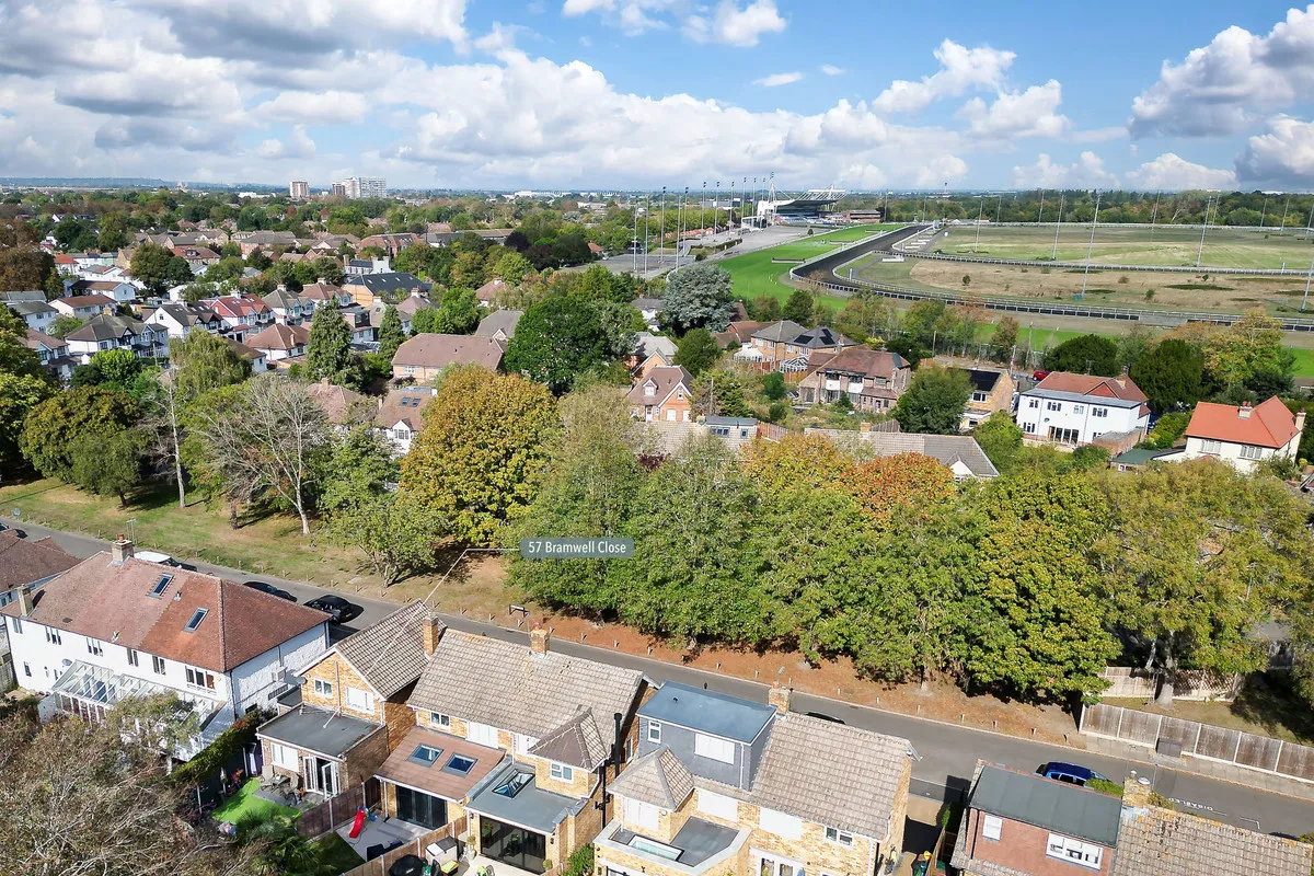 Sunbury-on-thames, TW16, photo 12
