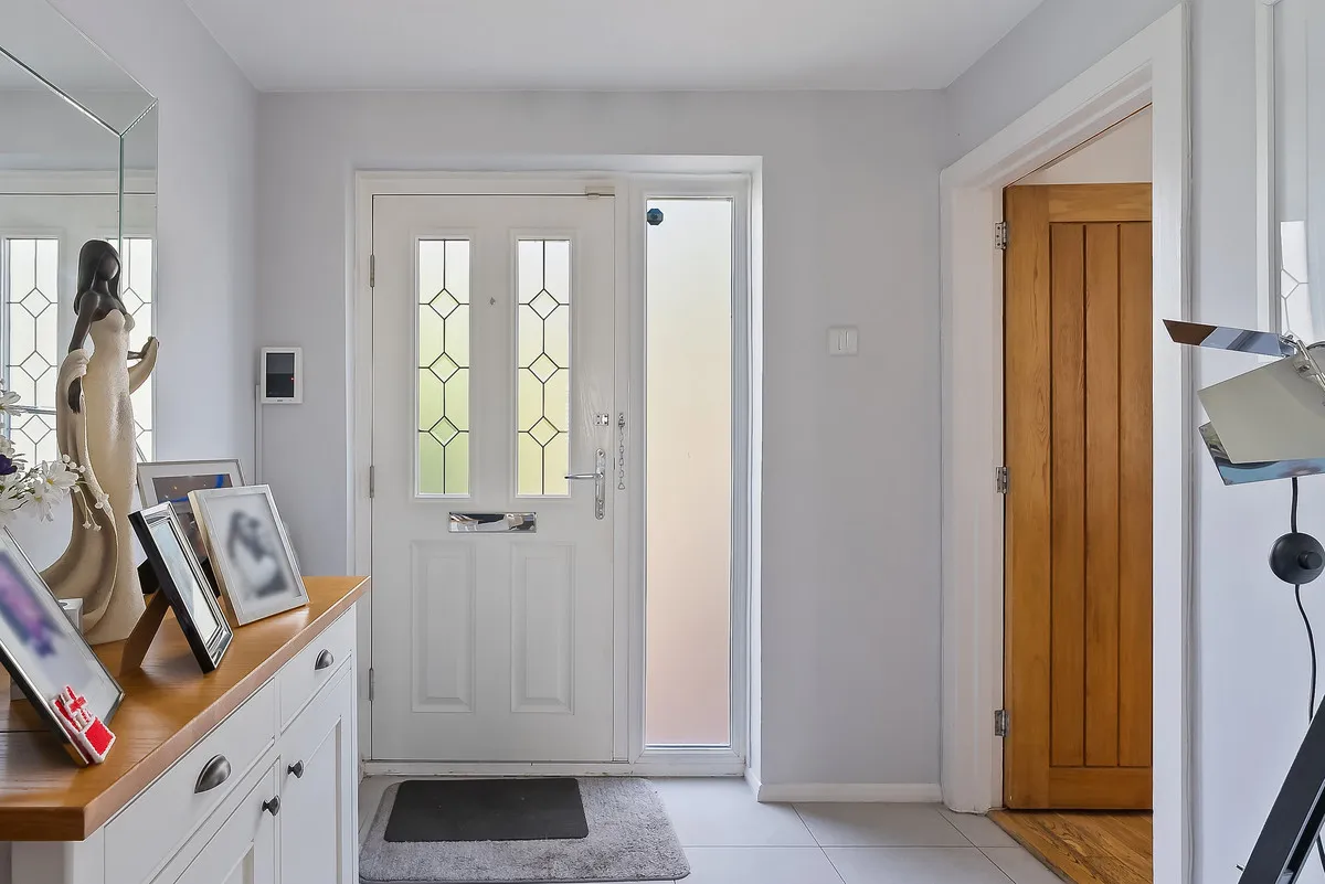 Sunbury-on-thames, TW16, photo 22