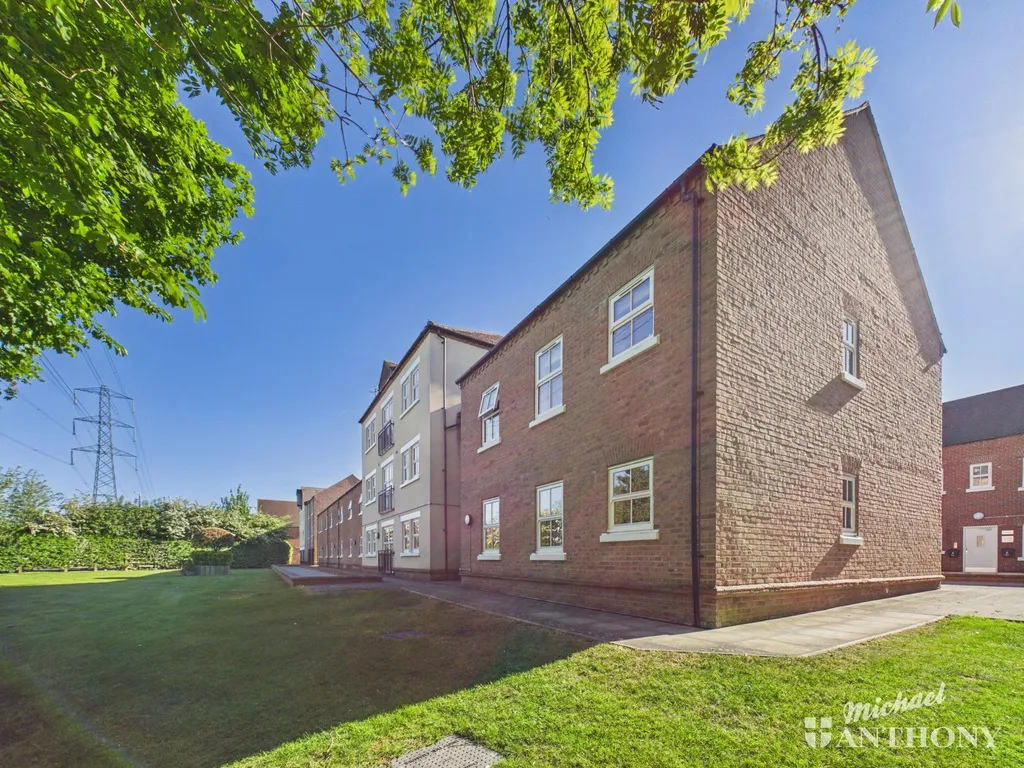 Pine Street, Aylesbury, HP19, photo 14