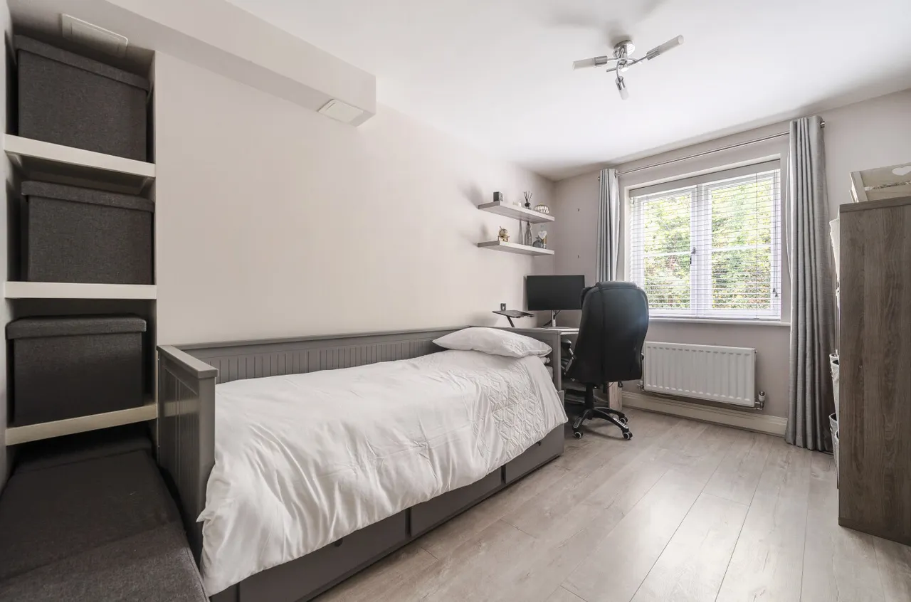 Croft Road, Godalming, GU7, photo 22