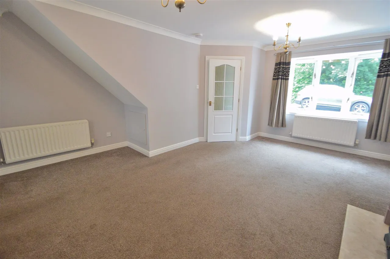 Field Lane, Oldswinford, Stourbridge, DY8 2JQ, photo 2