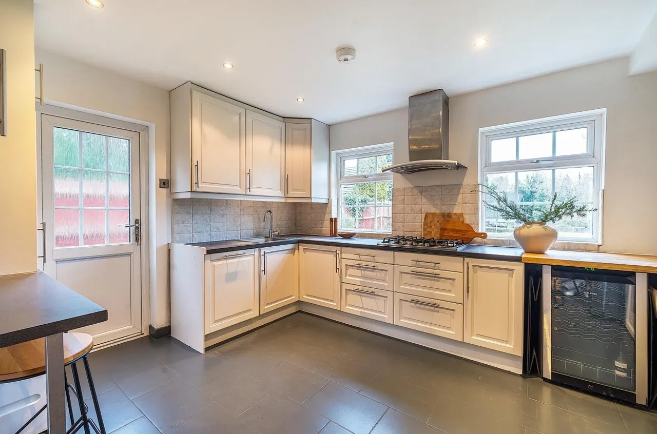 Beverley Close, Ewell, KT17 3HB, photo 5