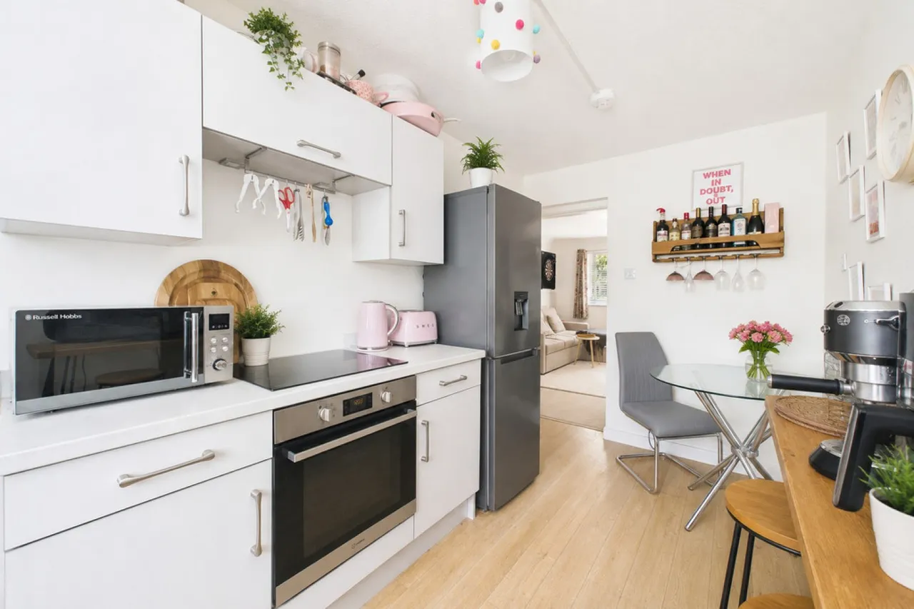 Milverton Court, Milverton Hill, Leamington Spa, photo 9