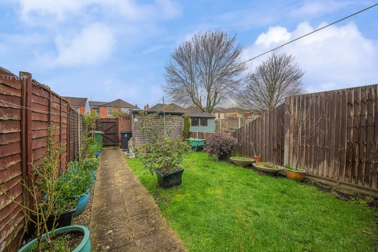 Causton Gardens, Eastleigh, Hampshire, SO50 9PJ, photo 16