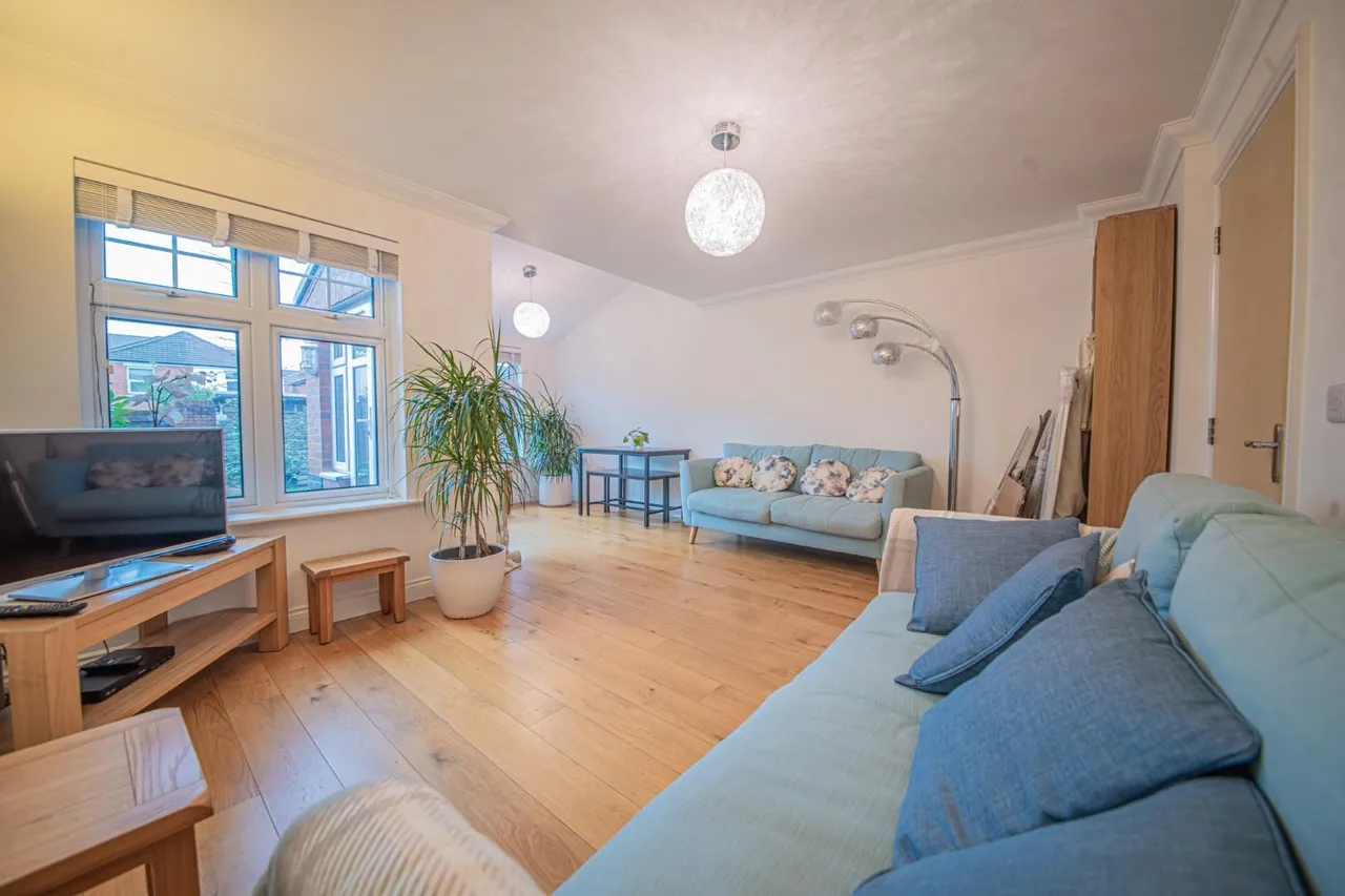 Causton Gardens, Eastleigh, Hampshire, SO50 9PJ, photo 3
