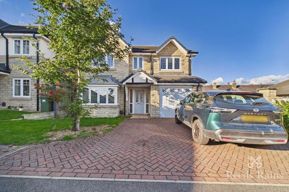 4 bed house for sale, Century View, Golcar, HD7