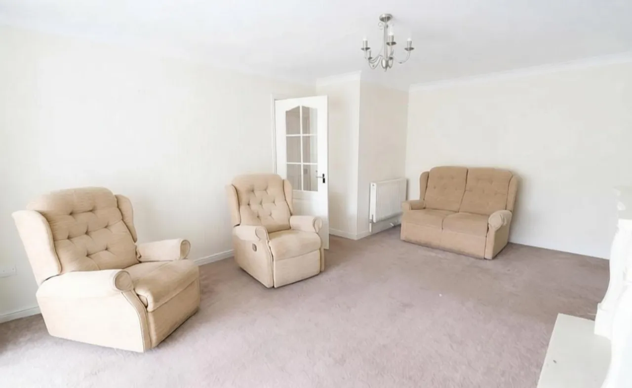 Johnstone Close, Telford, photo 5