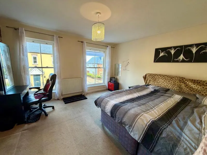 Village Drive, photo 12