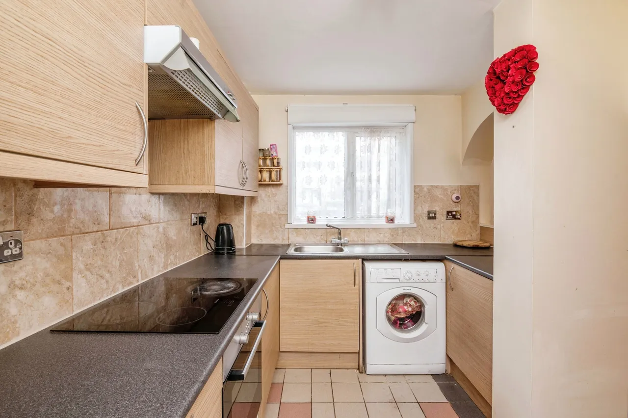 1 bed flat for sale — Porter Close, Grays