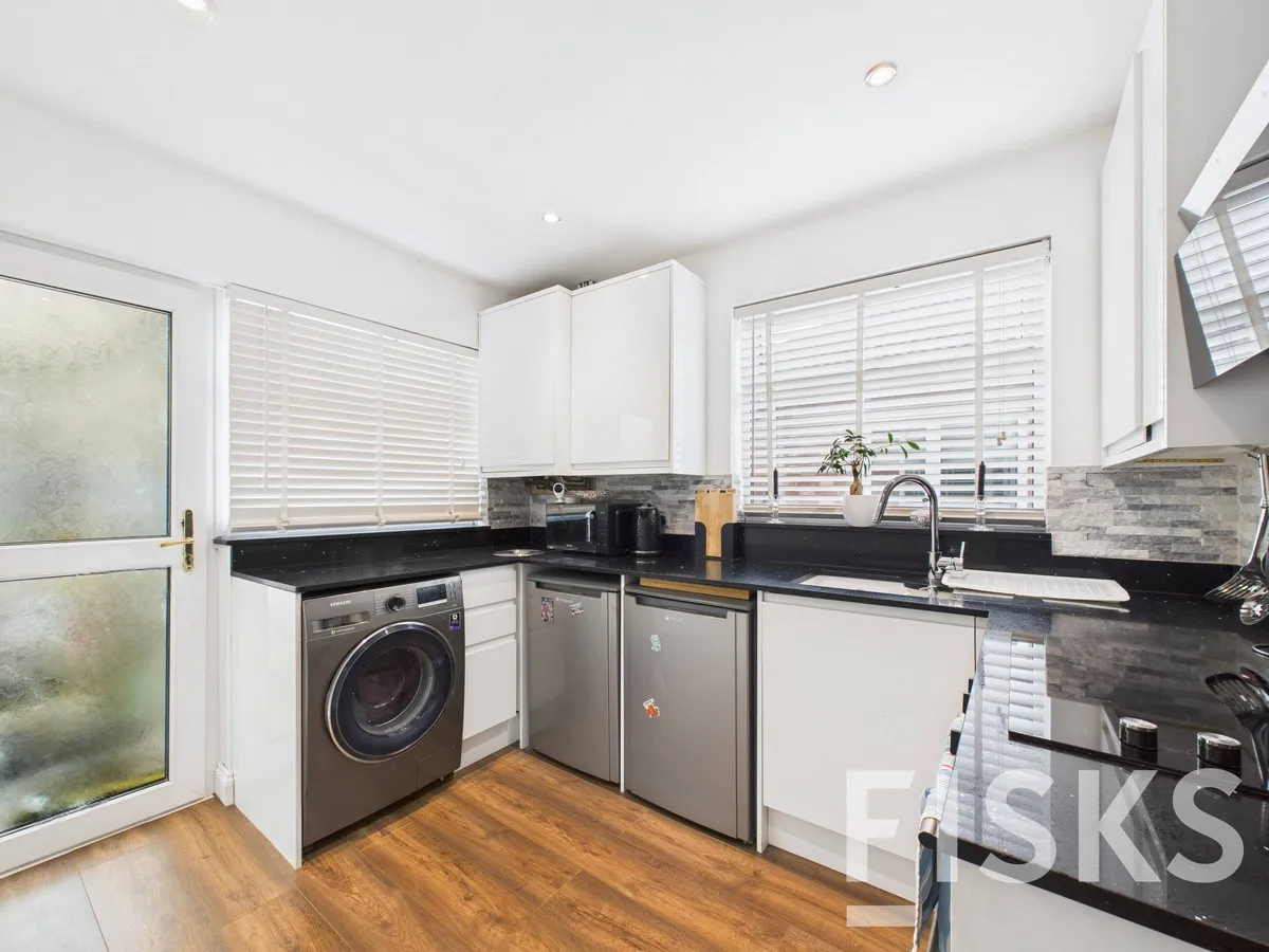 Church Road, Benfleet, SS7, photo 10