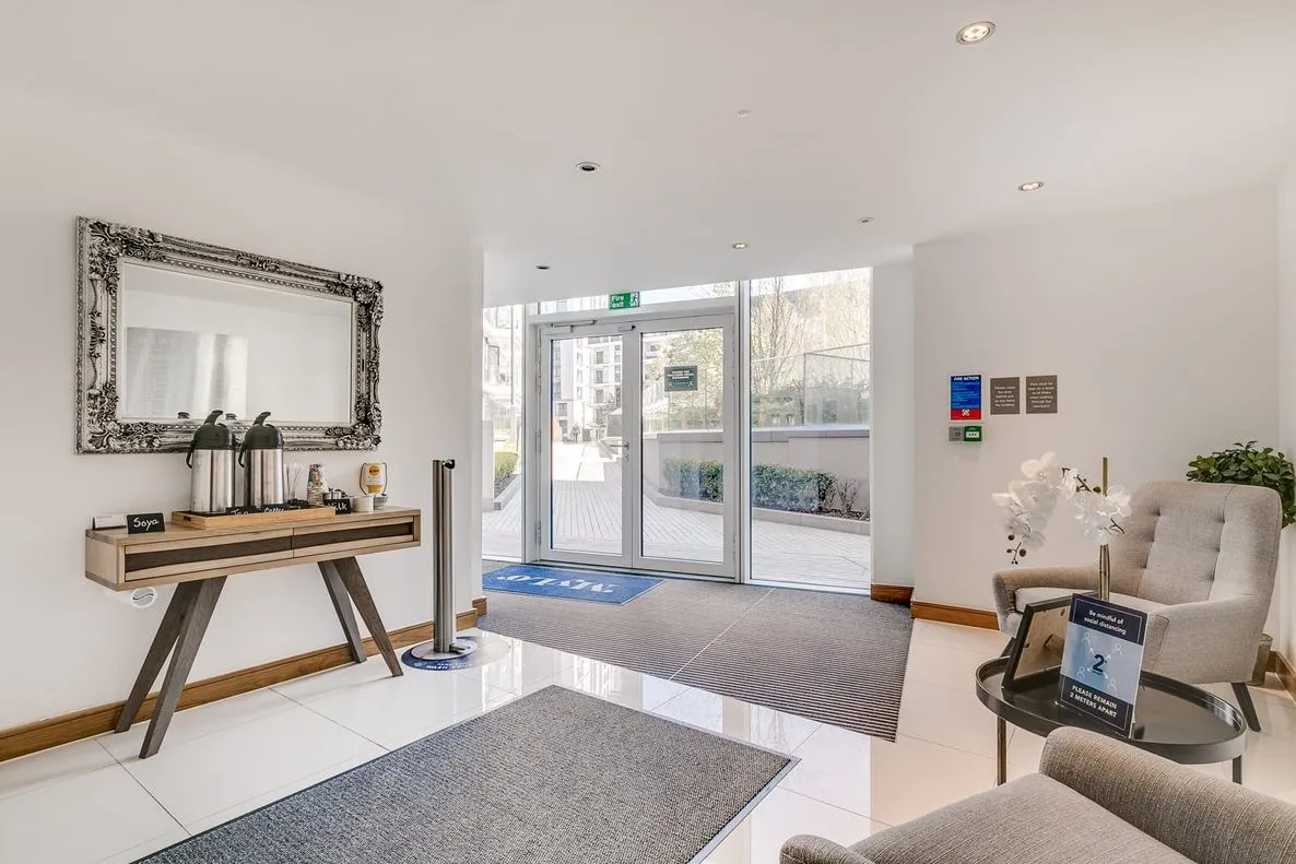 Flat 44, Haydn Tower, 50 Wandsworth Road, London, photo 5