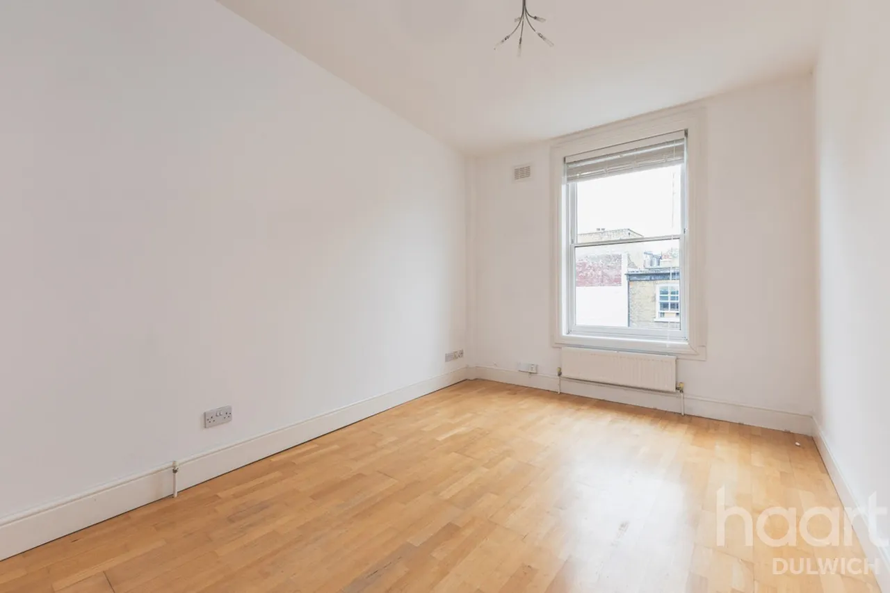 North Cross Road, London, SE22, photo 3