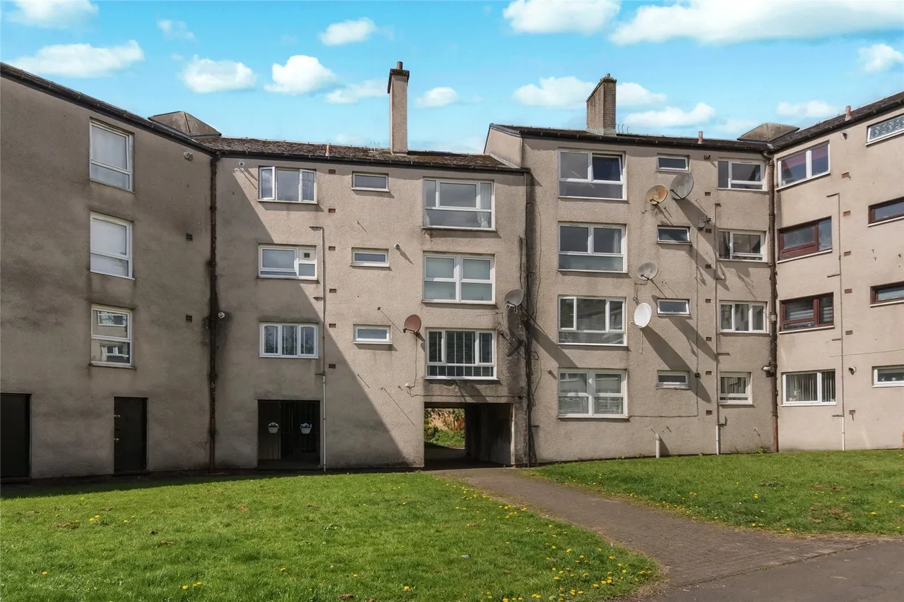 Ellisland Road, Cumbernauld, Glasgow, North Lanarkshire, G67, photo 18