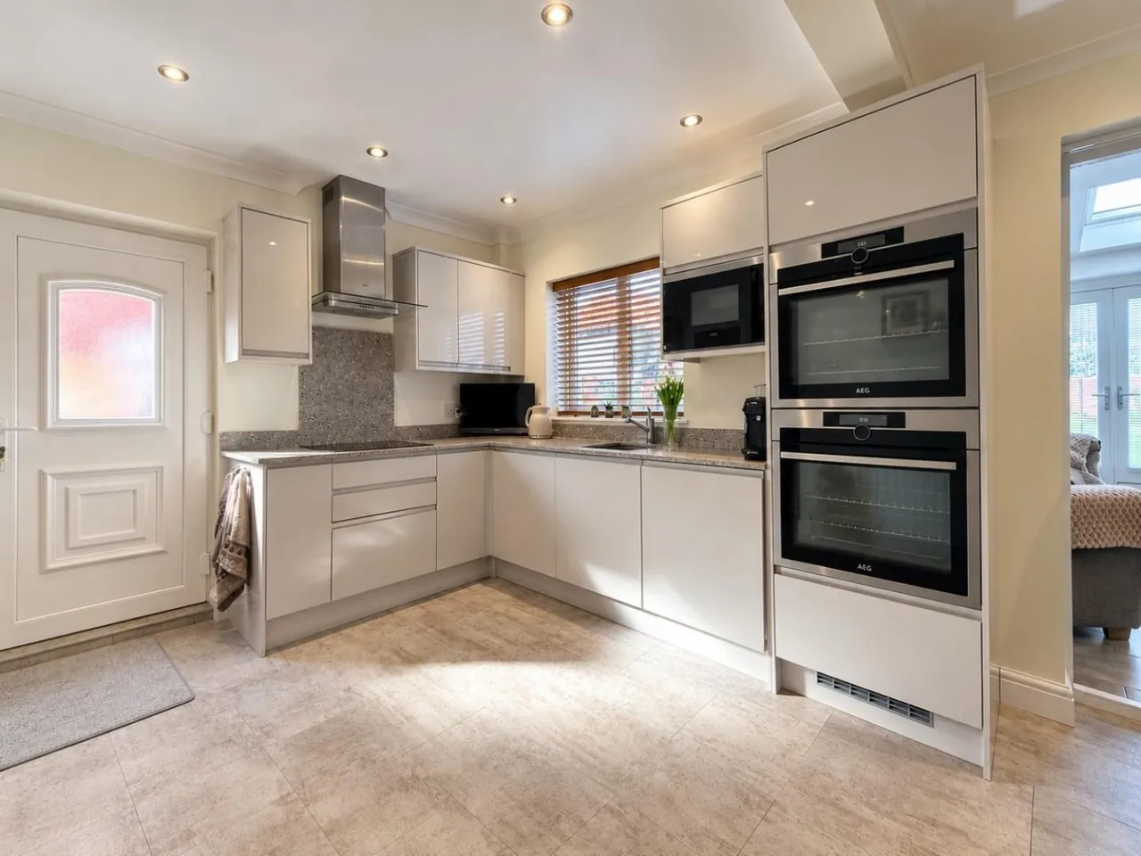 Kirkdale Gardens, Leeds, LS12, photo 2