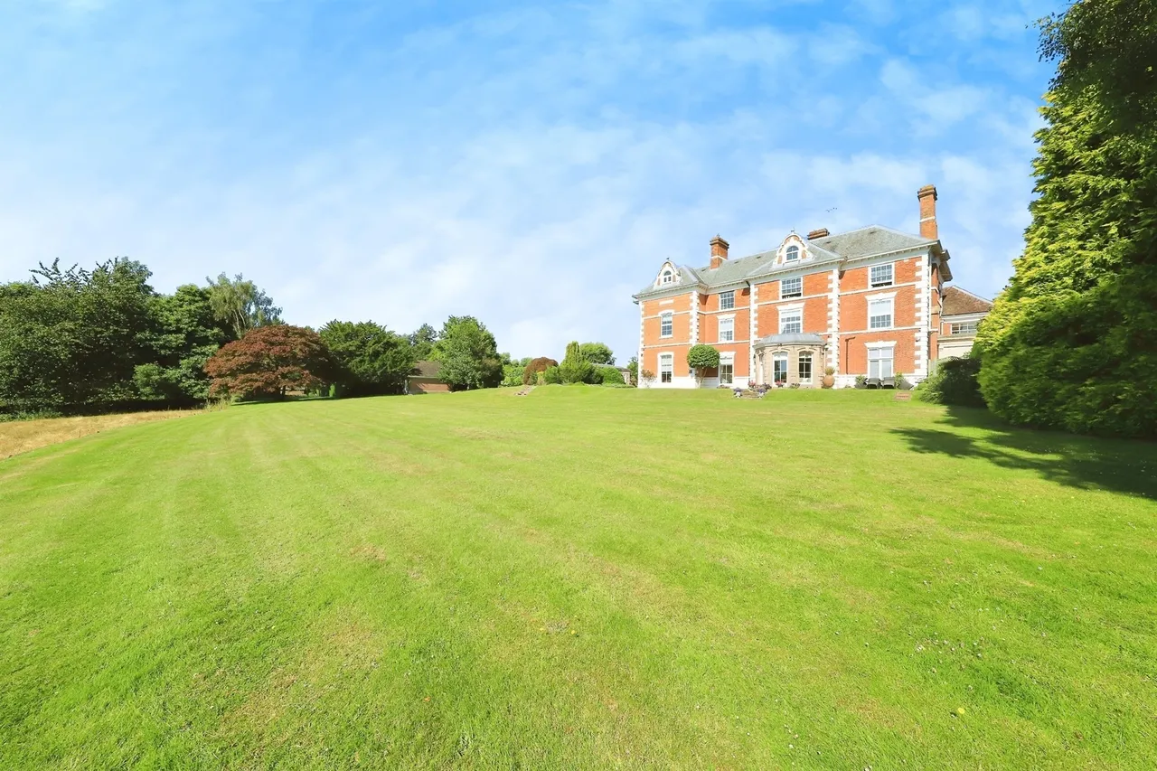 Hackmans Gate Lane, Belbroughton, Stourbridge, photo 5