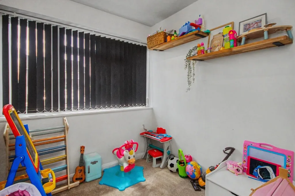 Rides Court, Moulton, photo 5