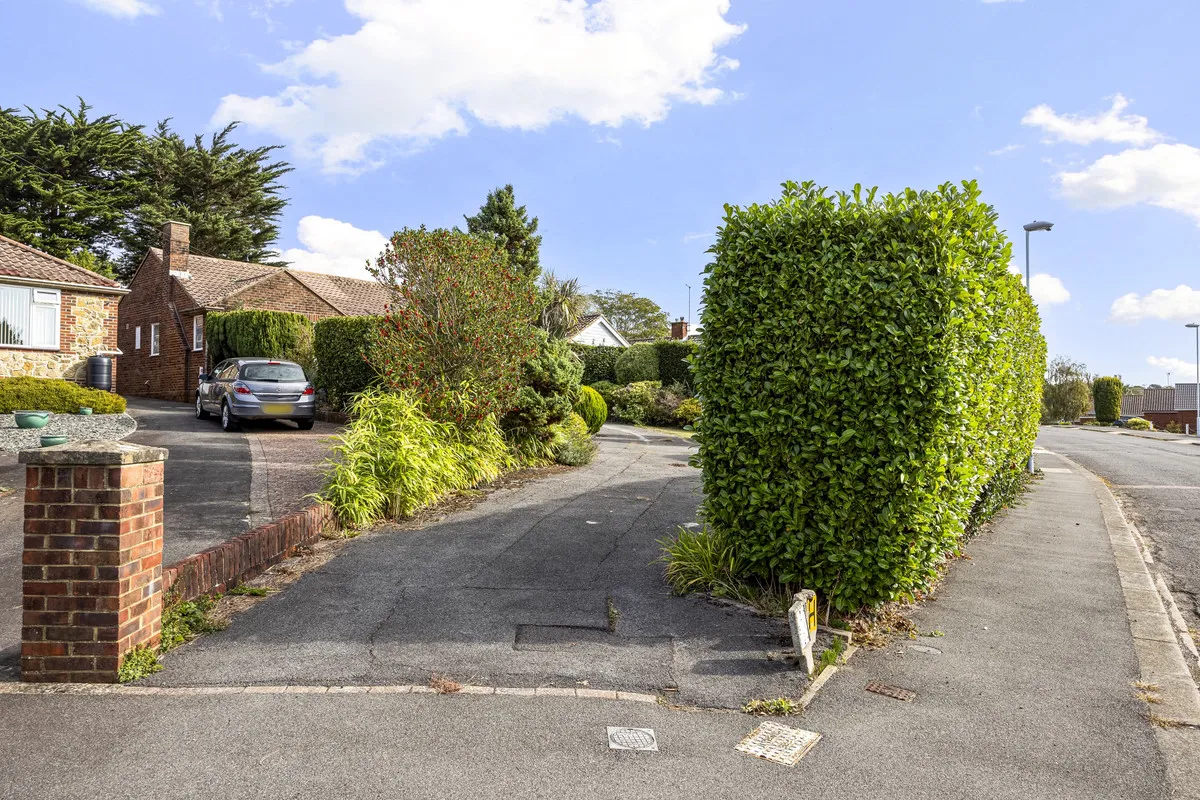 Copthorne Hill, Worthing, BN13, photo 17