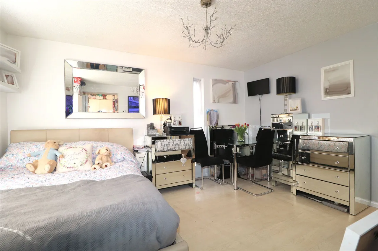 Millford, Woking, GU21, photo 4