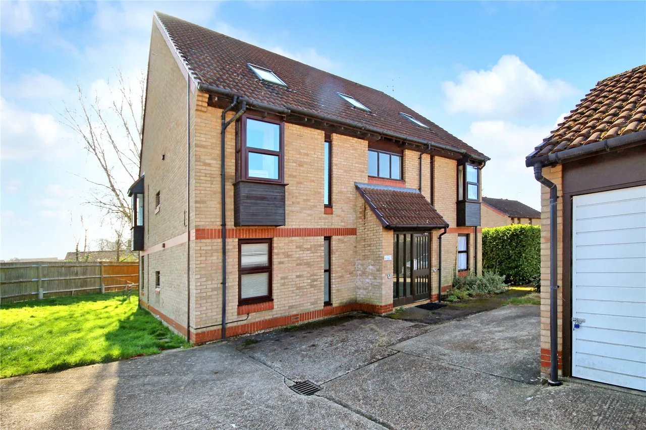 flat for sale, Millford, Woking, GU21