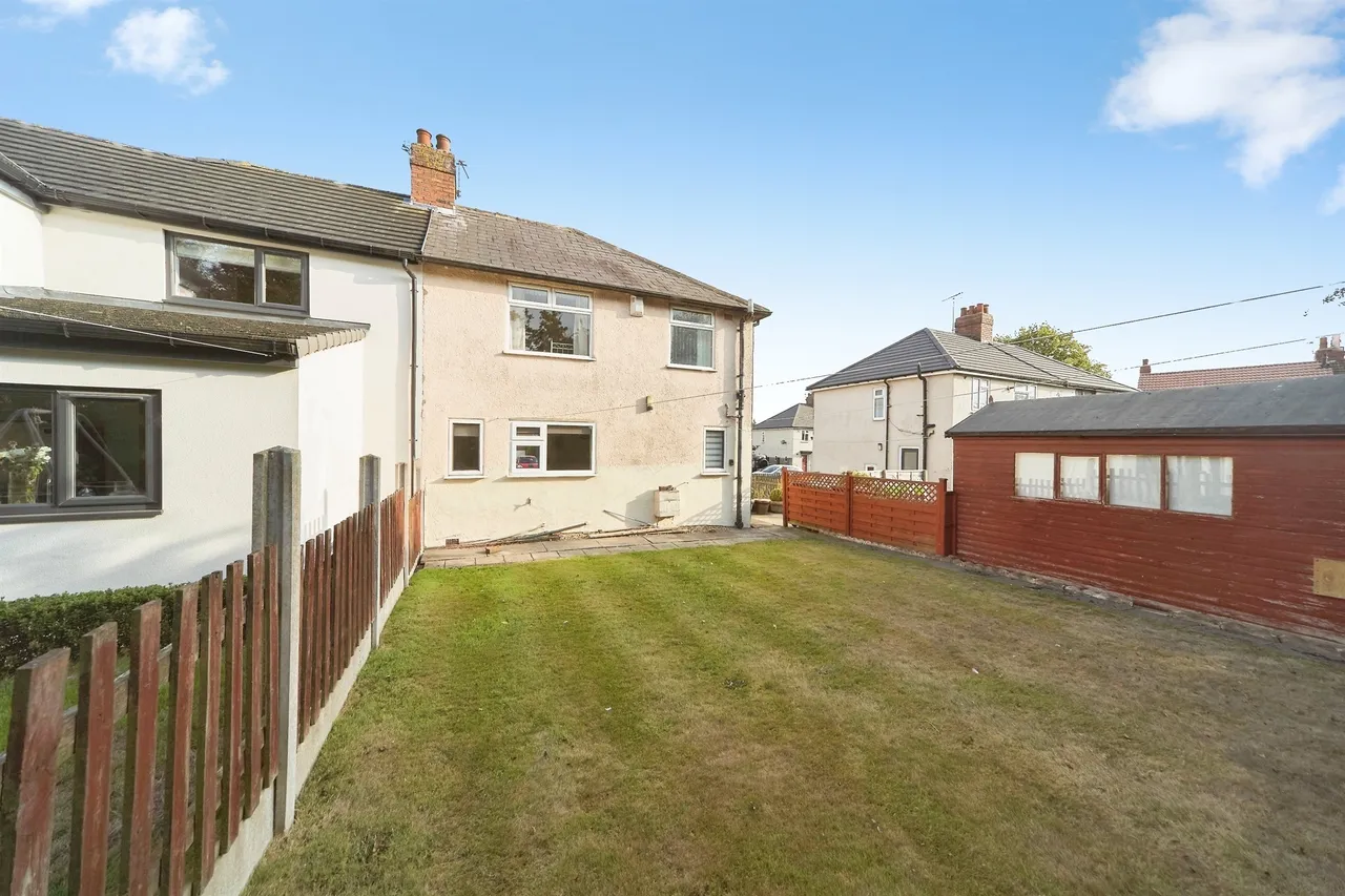 Hawthorn Avenue, Yeadon, Leeds, photo 12