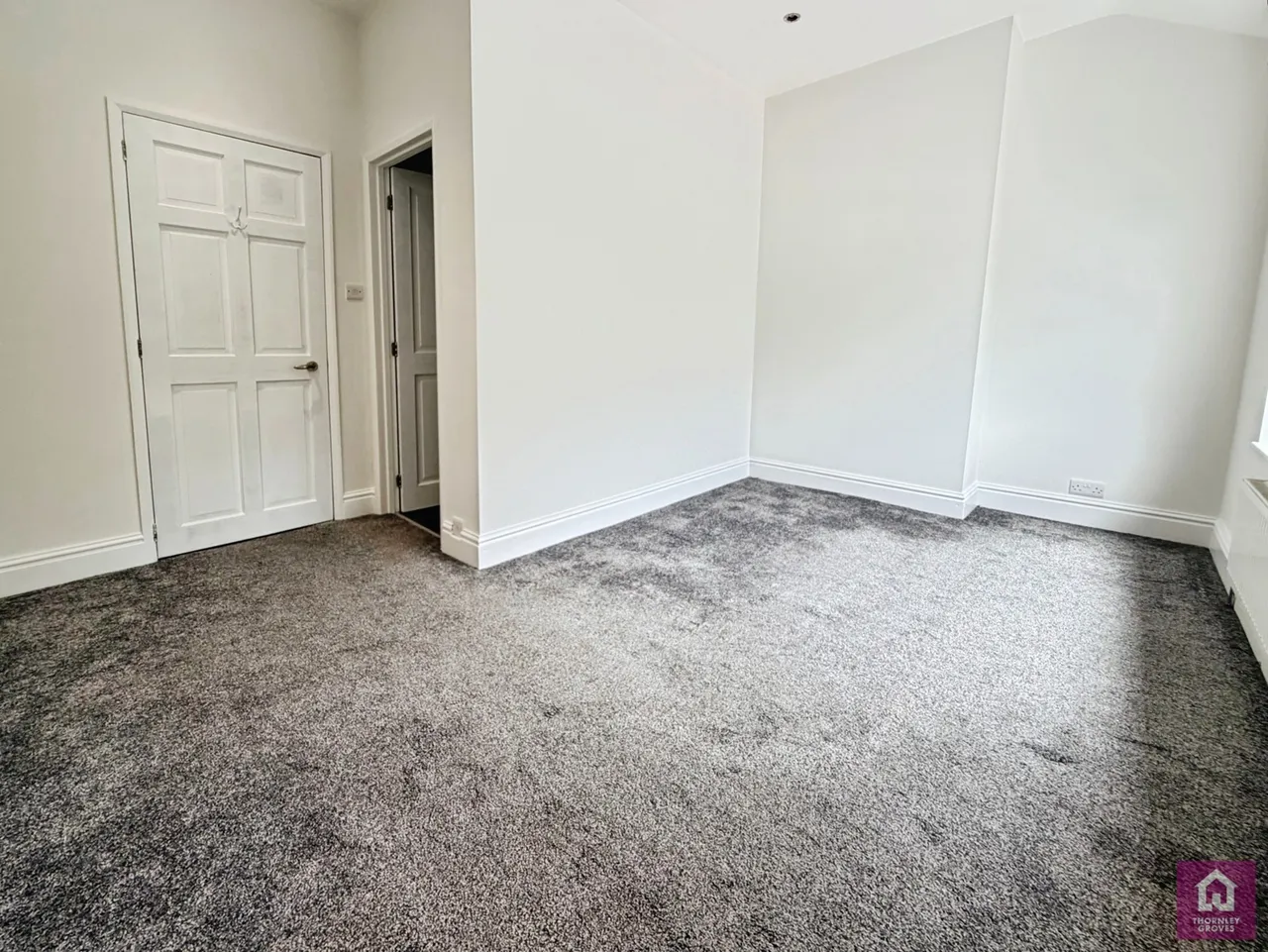 Old Hall Road, Sale, M33, photo 5