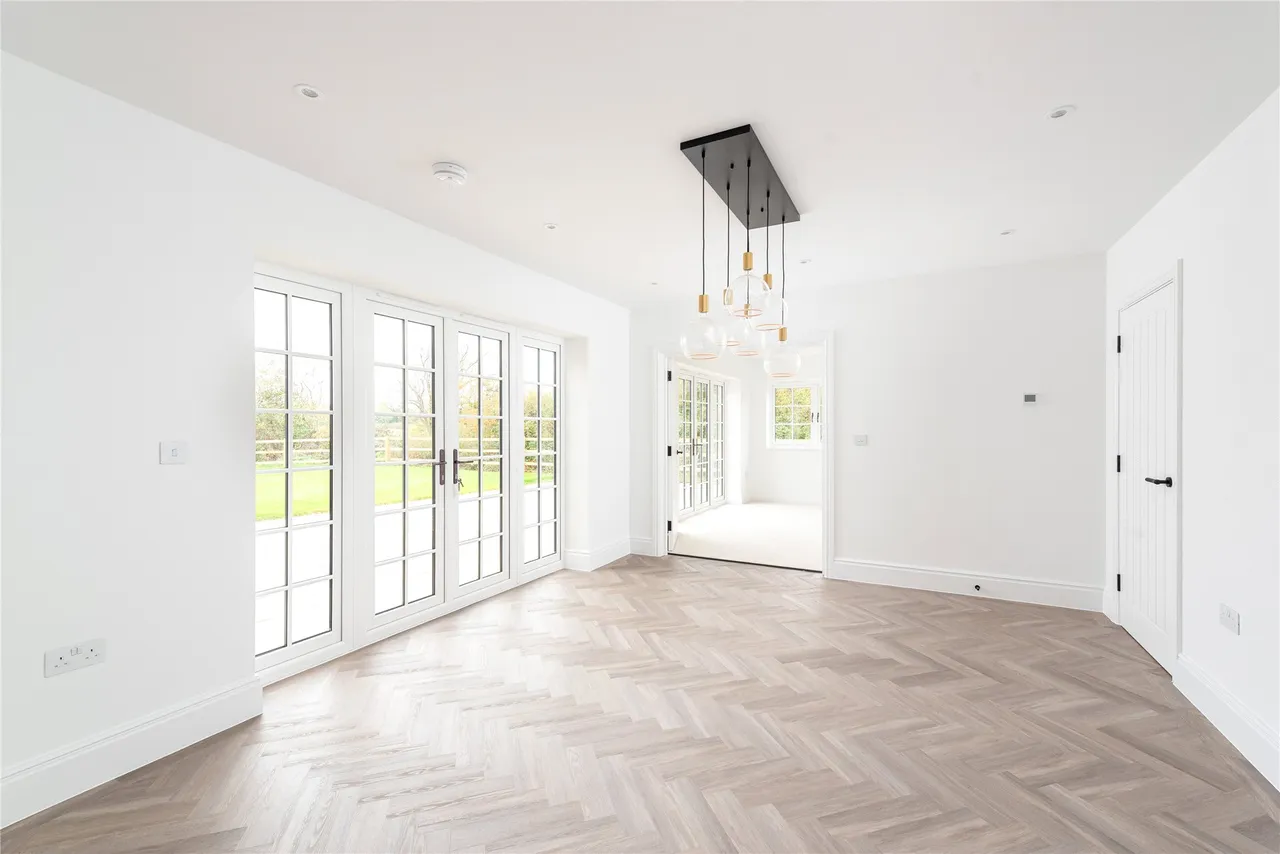 Hedgerow Gardens, Thornborough, MK18, photo 23