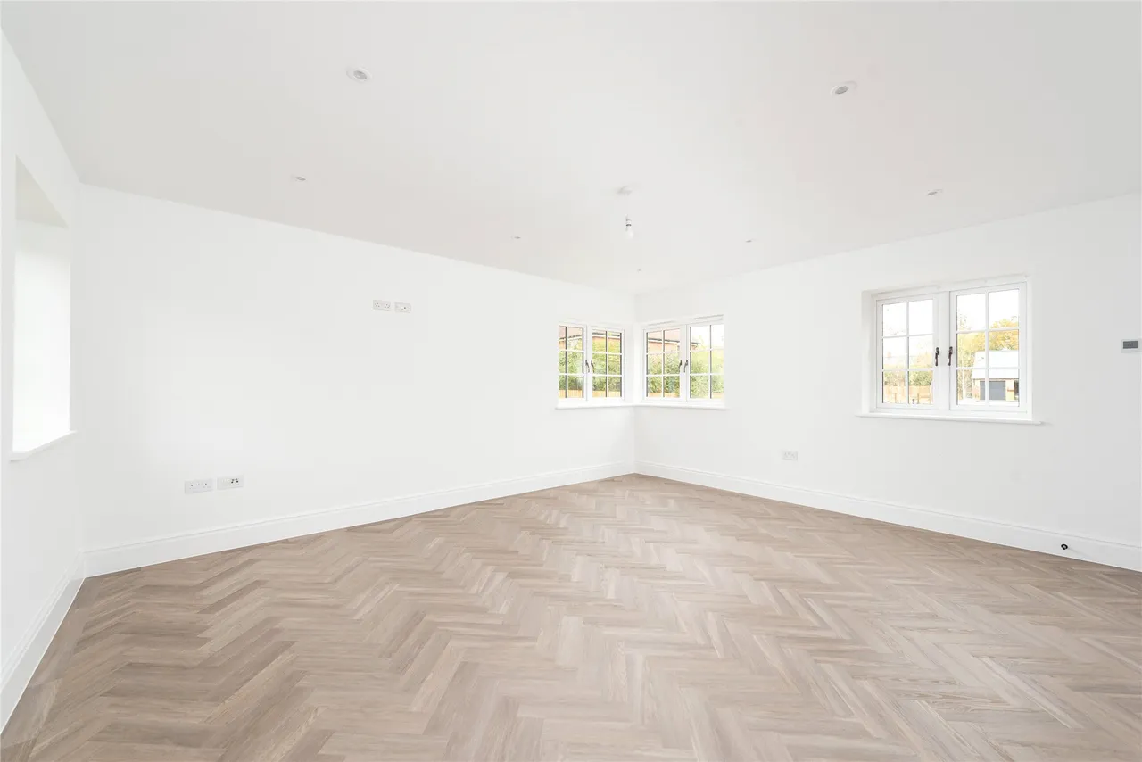 Hedgerow Gardens, Thornborough, MK18, photo 8