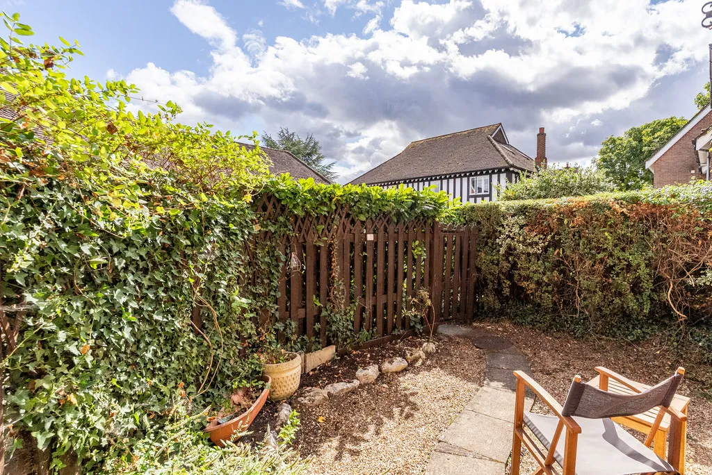 Middle Street, Brockham, RH3, photo 3