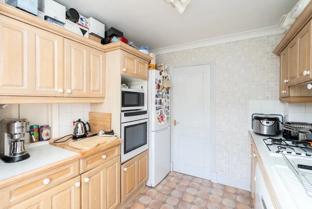 Middle Street, Brockham, RH3, photo 15