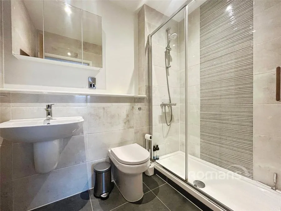 Farnborough Road, Farnborough, GU14, photo 5