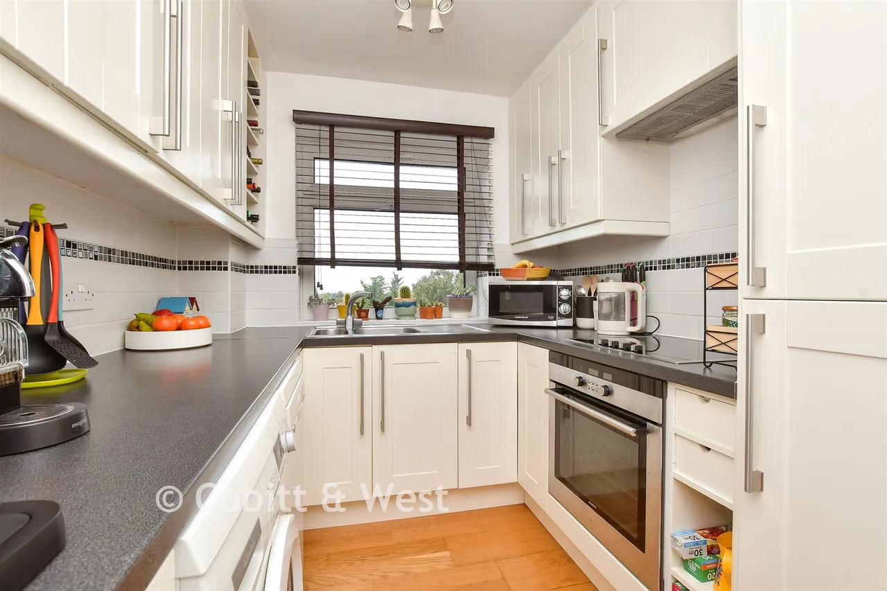 Ross Road, Wallington, SM6, photo 3