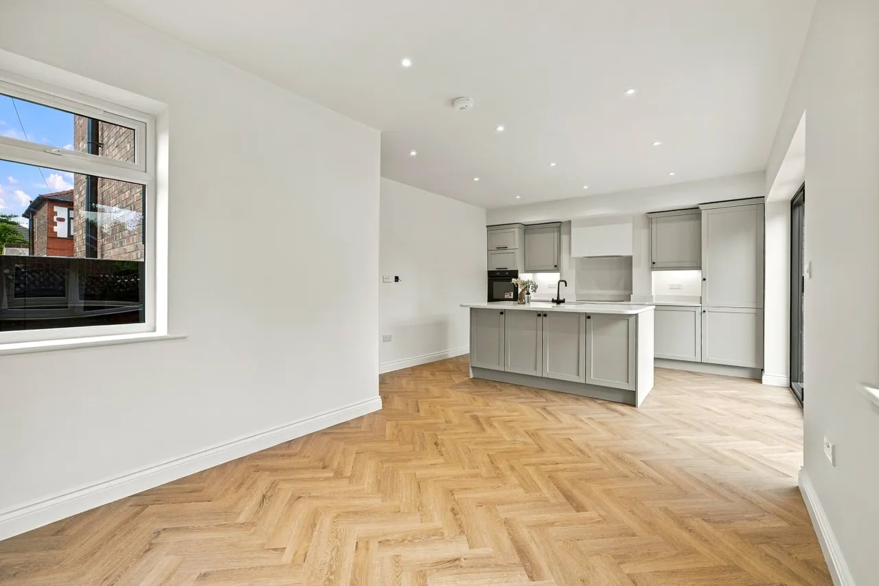 Heswall Road, Reddish, SK5, photo 8