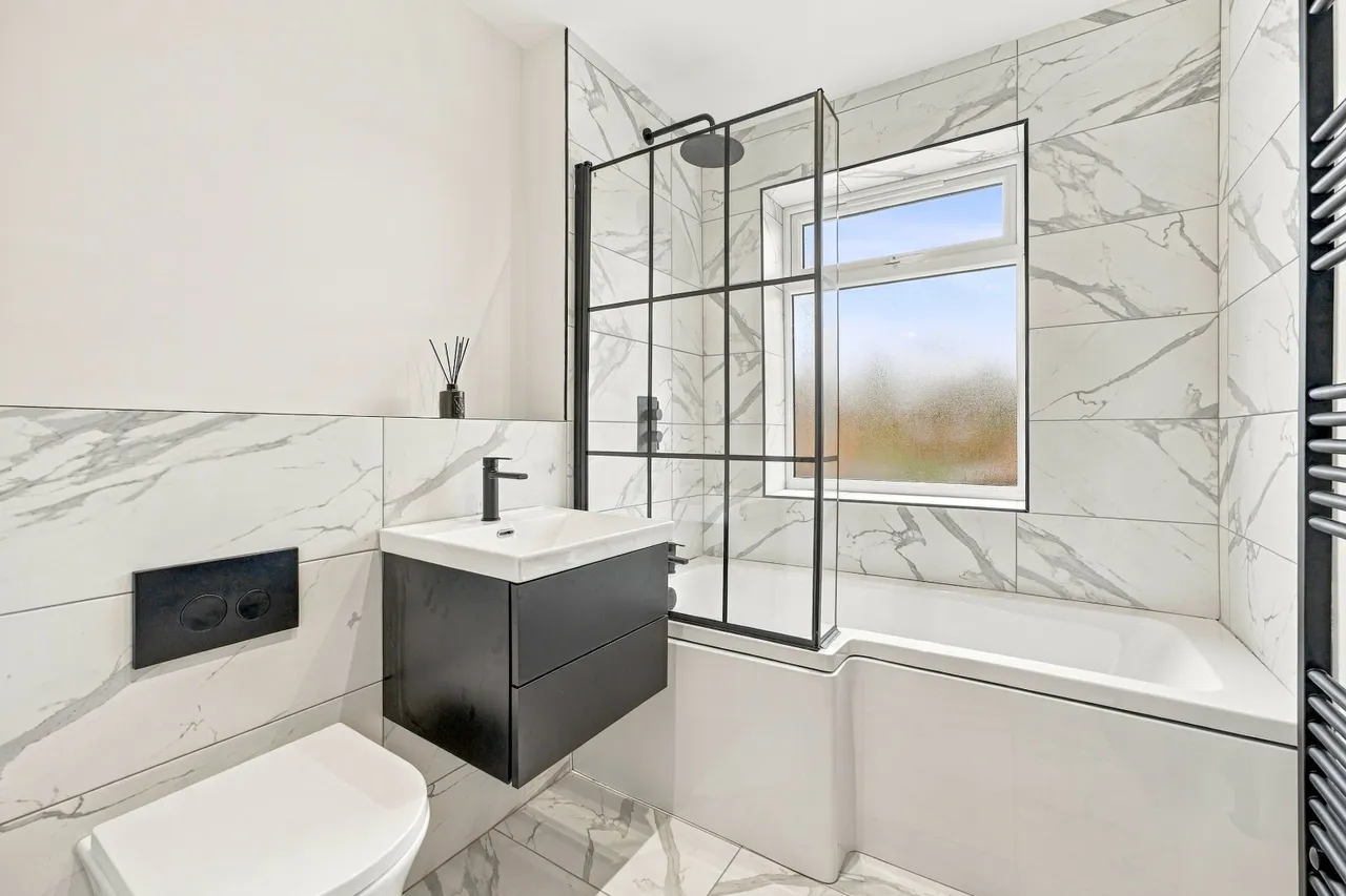 Heswall Road, Reddish, SK5, photo 17