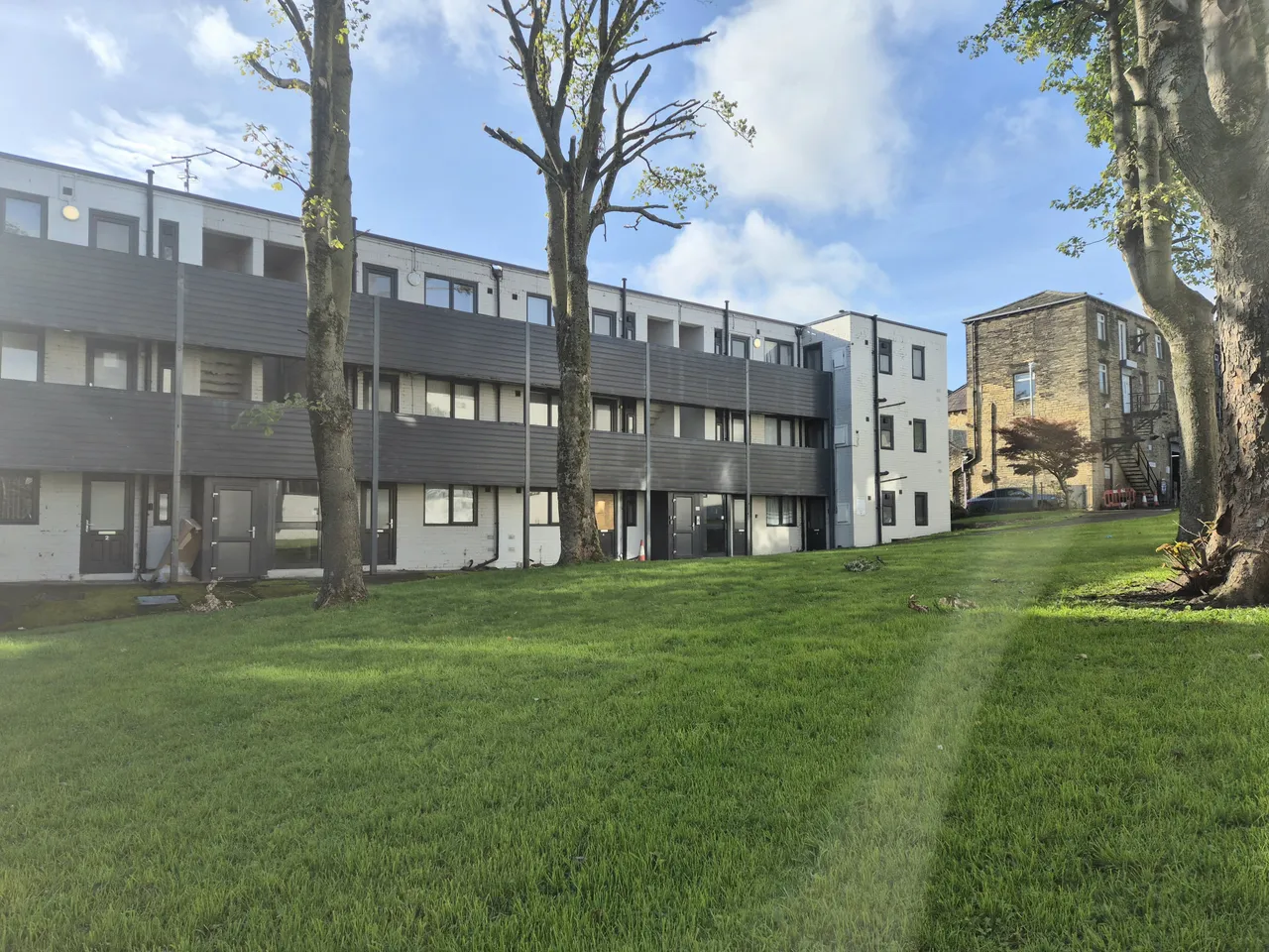 West Parade, HX1, photo 6