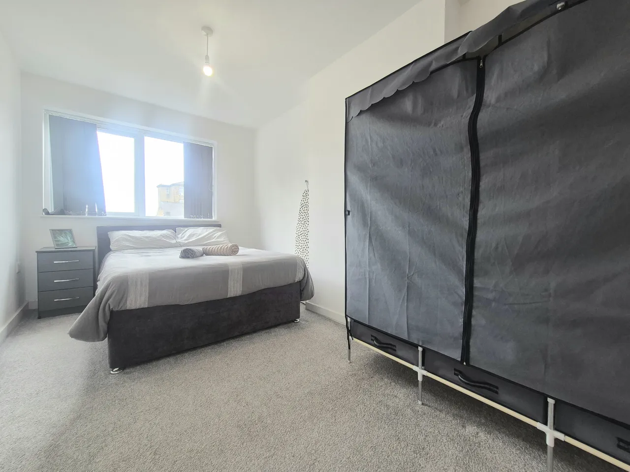 1 bed flat to rent, West Parade, HX1