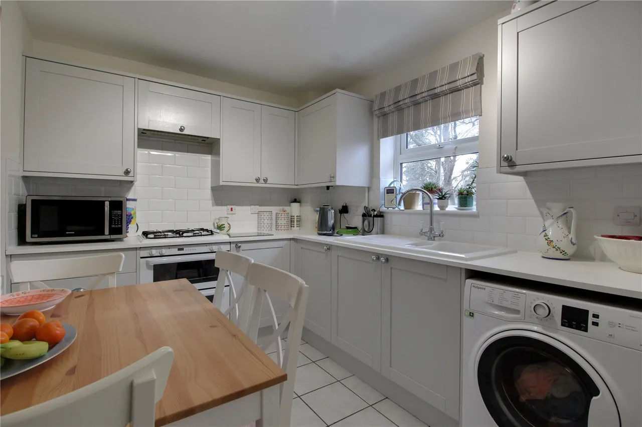 Kingsley Square, Fleet, Hampshire, GU51 1AJ, photo 8