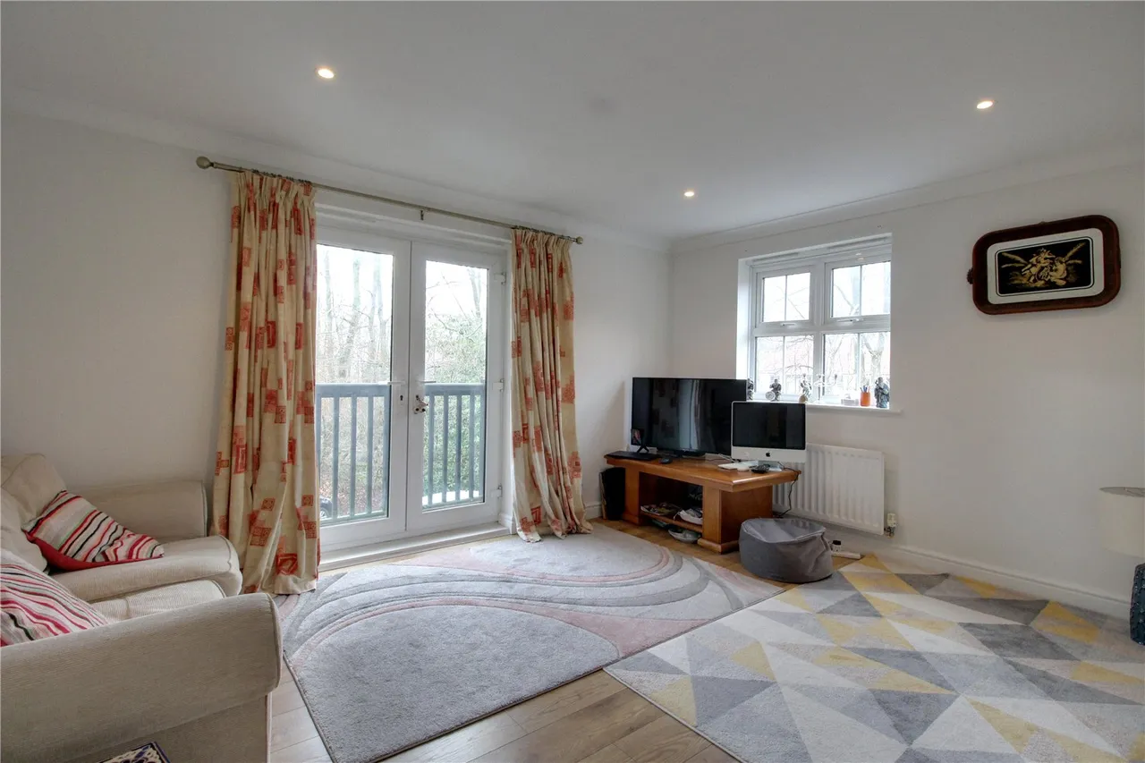Kingsley Square, Fleet, Hampshire, GU51 1AJ, photo 9