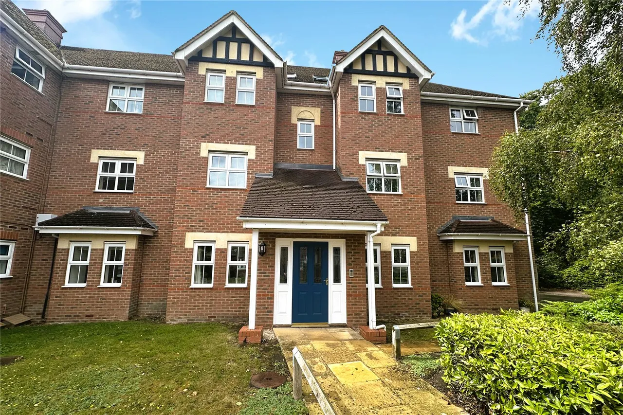 2 bed flat for sale — Kingsley Square, Fleet, Hampshire, GU51 1AJ
