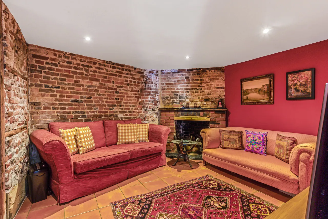 East Street, Alresford, SO24, photo 4
