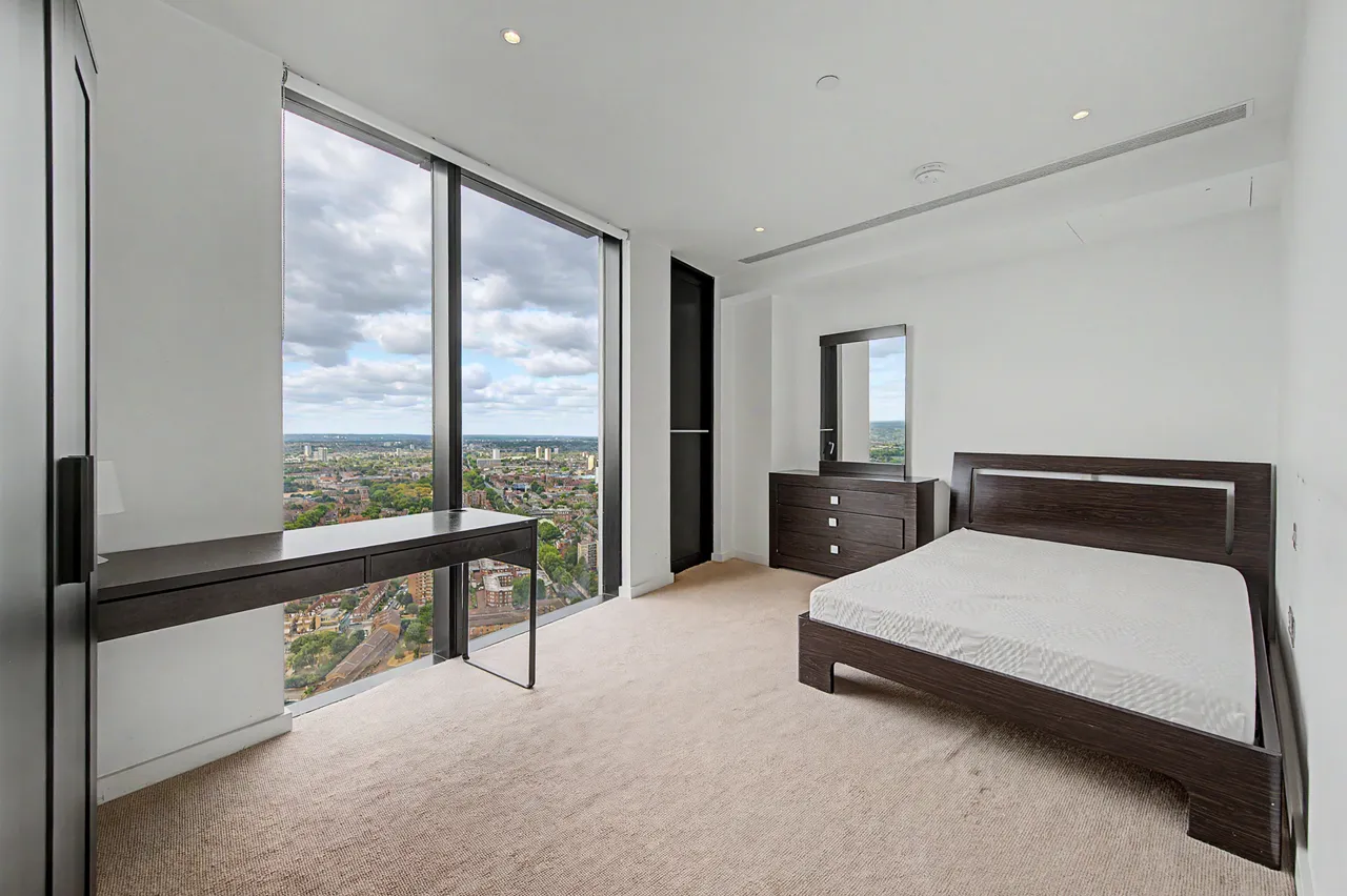 Apartment 4004, The Strata, 8 Walworth Road, London, photo 6