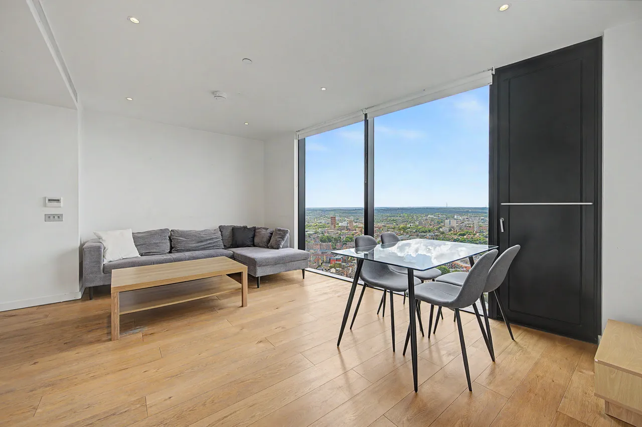 Apartment 4004, The Strata, 8 Walworth Road, London, photo 3