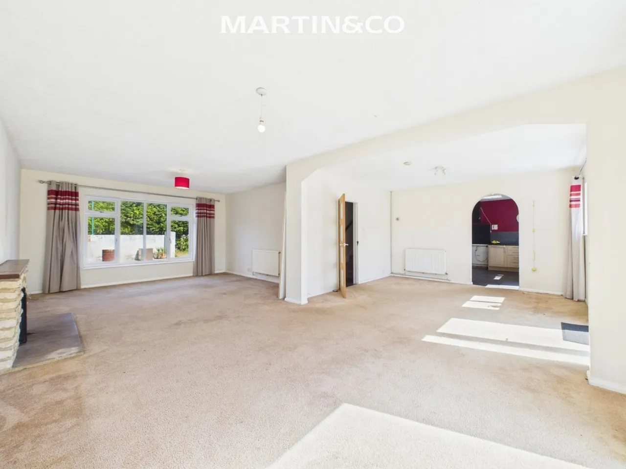 Hythe End Road, Wraysbury, photo 3