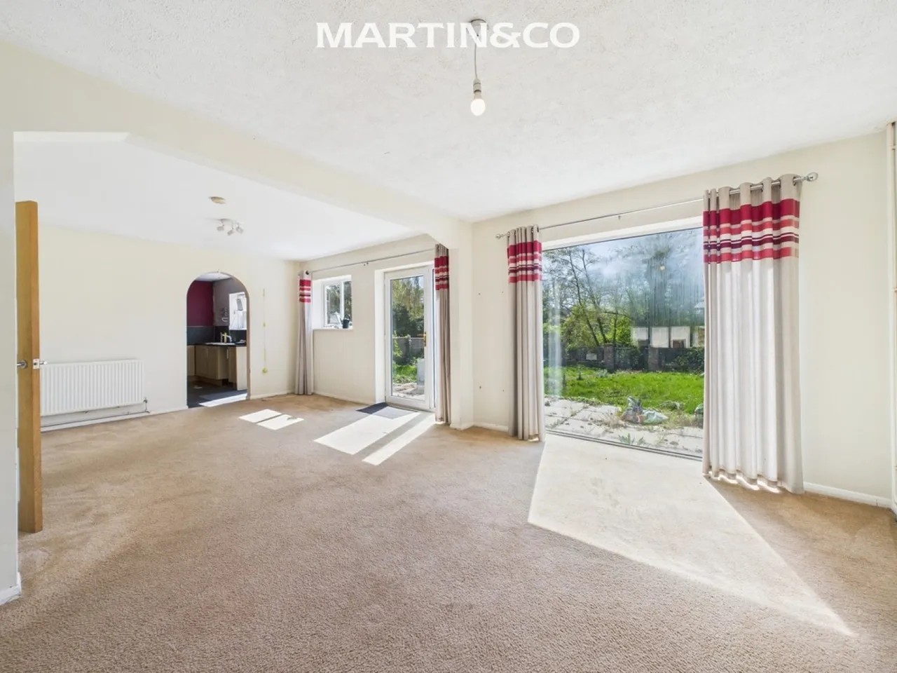 Hythe End Road, Wraysbury, photo 4