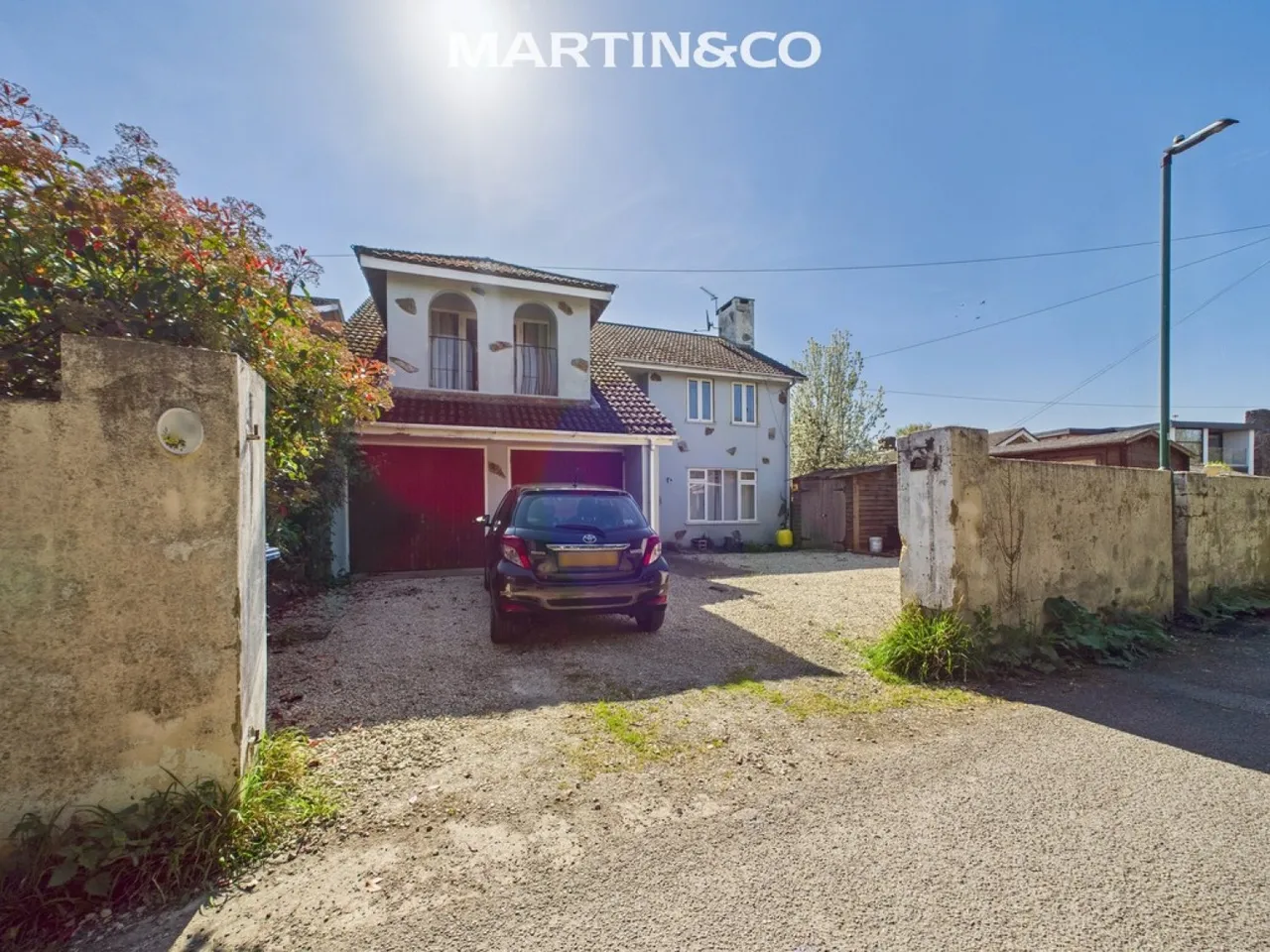 4 bed house for sale — Hythe End Road, Wraysbury